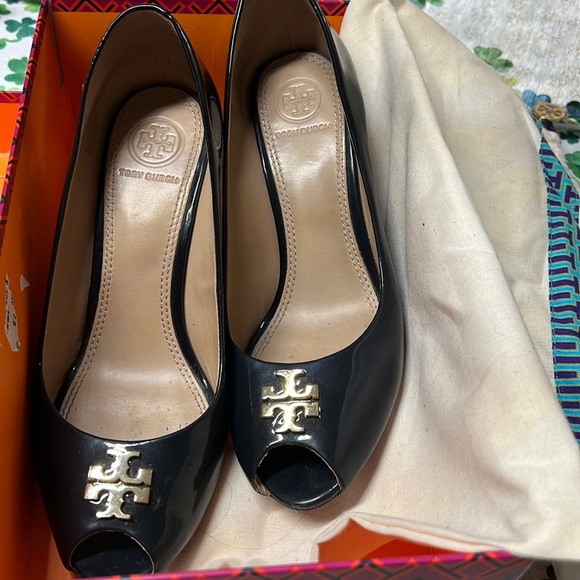 Tory Burch Shoes - Tory Burch navy leather open toe wedges!
